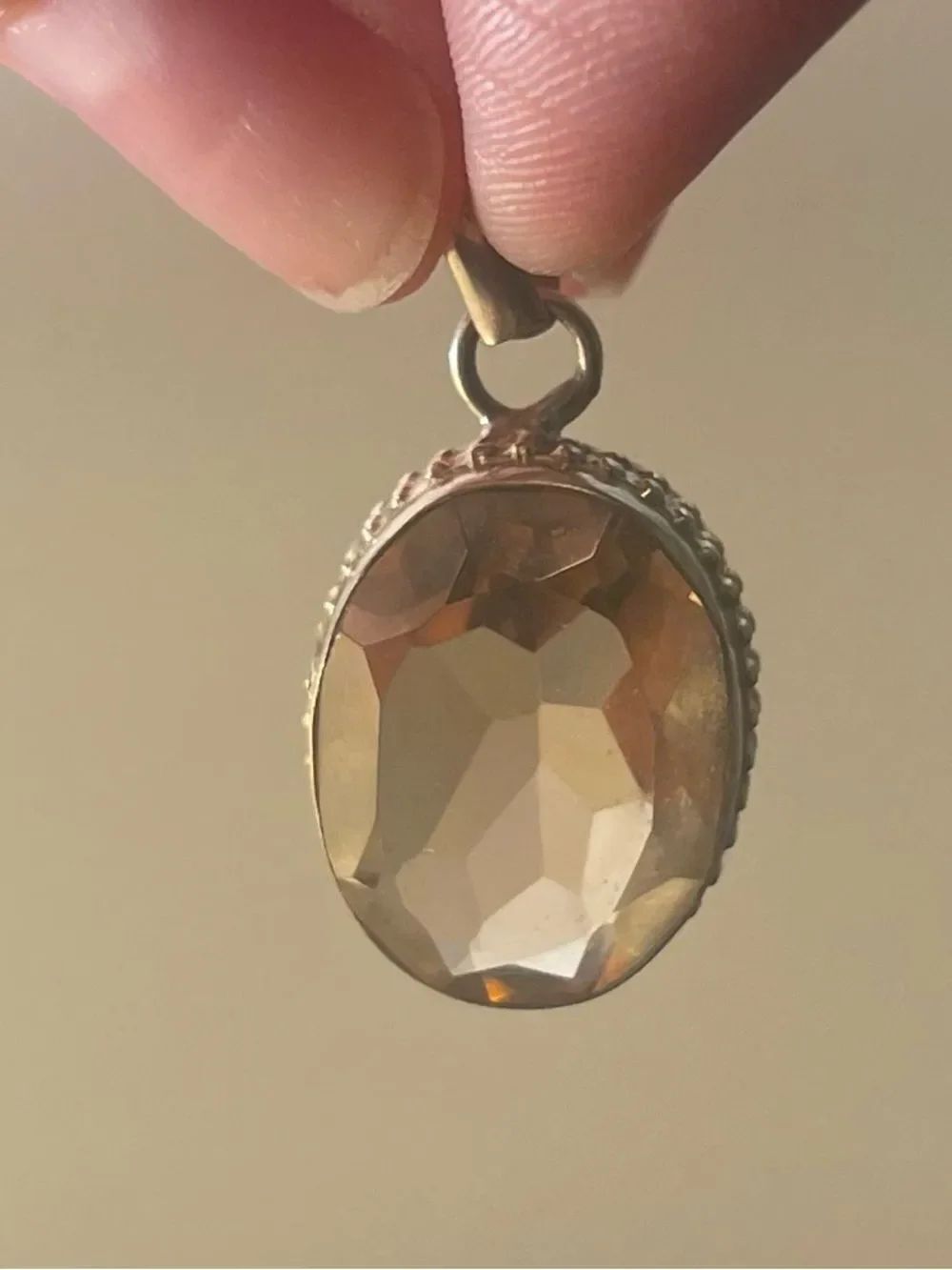 Gold-Tone Amber Faceted Oval Pendant Necklace - Unbranded